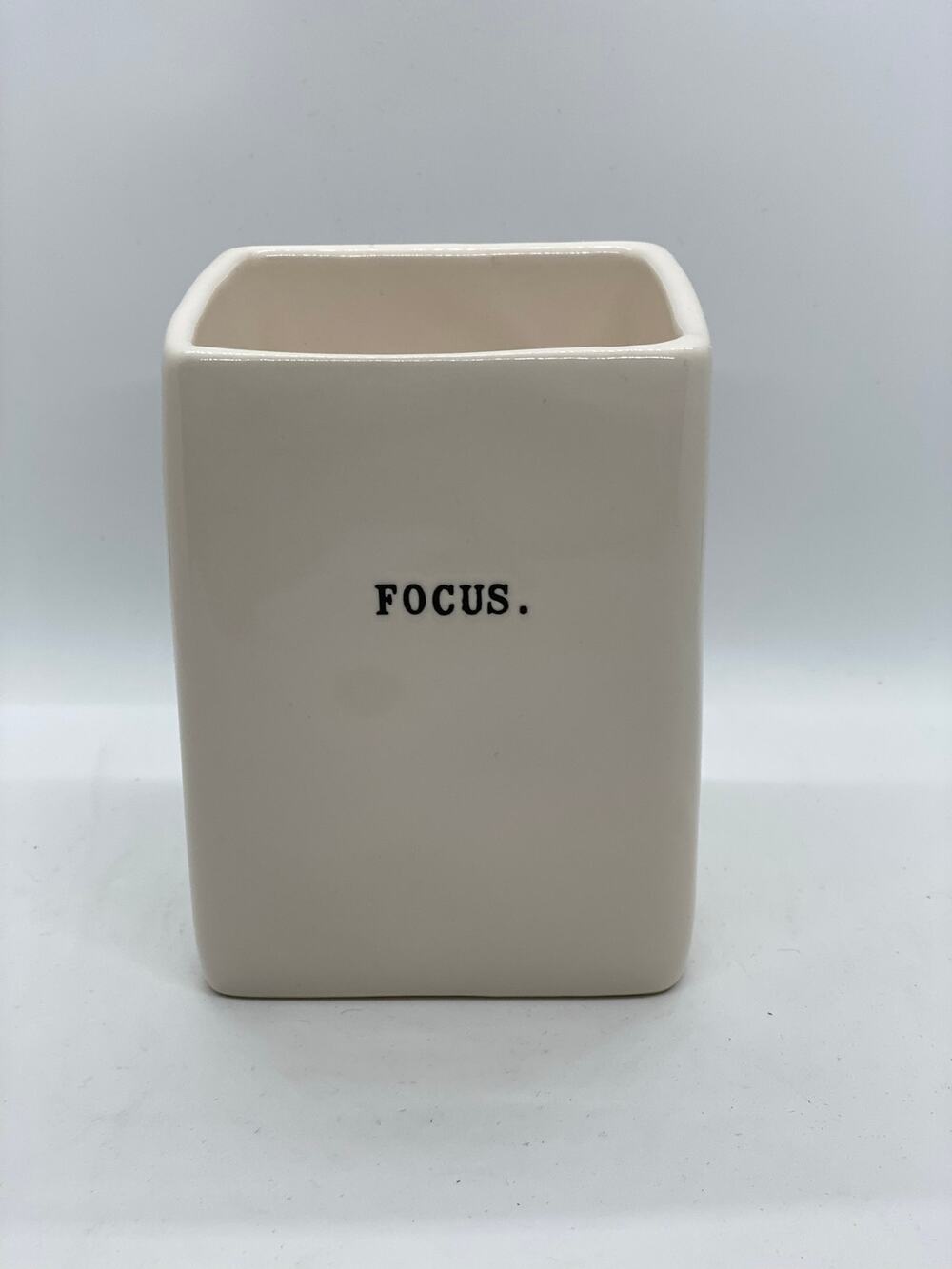 Rae Dunn Pen holder- FOCUS